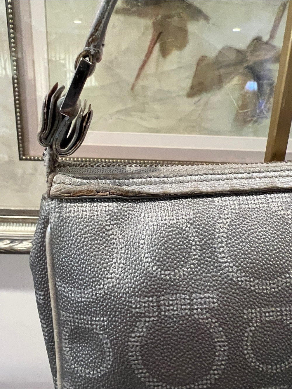 Salvatore Ferragamo Metallic Silver Gancini Shoulder Bag - Picture 11 of 16